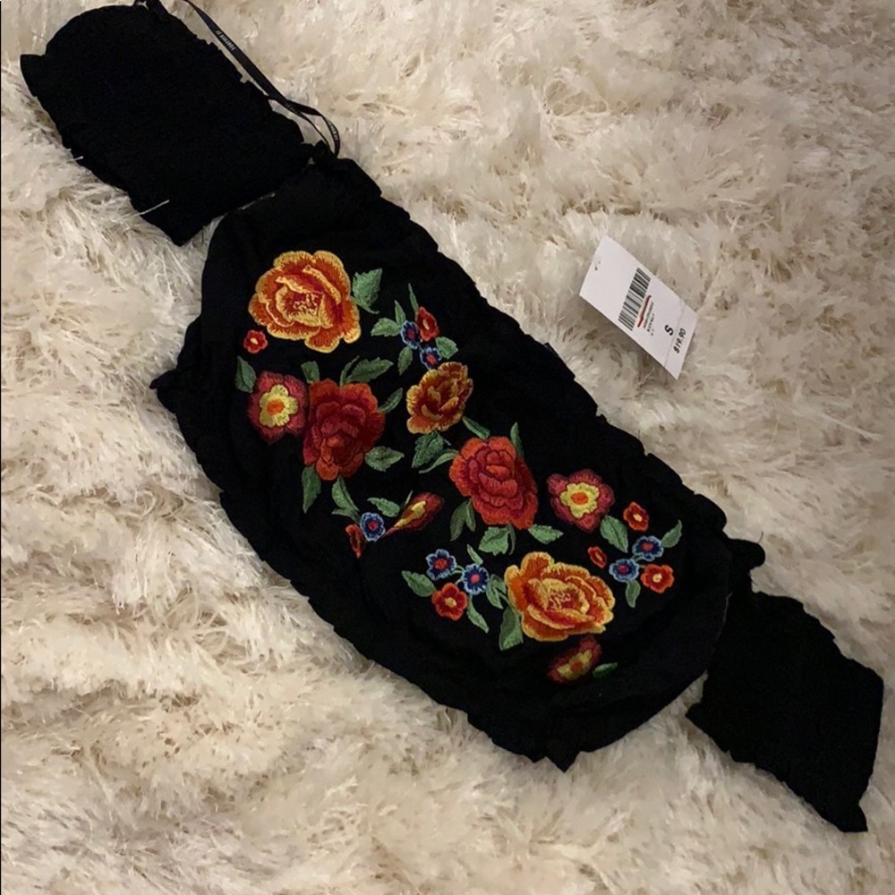 Black floral top